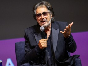 阿尔·帕西诺（Al Pacino）的经济衰退：16辆车，23部手机，40万美元买了一栋从未用过的房子